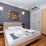 Favorit Σάνι Μπιτς
