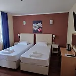 Favorit Σάνι Μπιτς