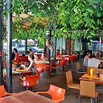 Ξενοδοχείο με διαμερίσματα Favorit Σάνι Μπιτς