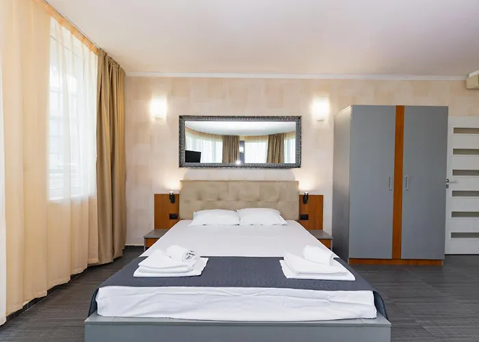 Apart Otel Favorit 3*