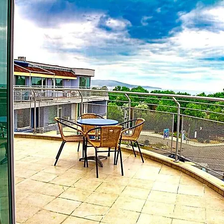 Hotel apartamentowy Favorit