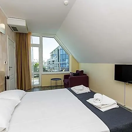 Hotel apartamentowy Favorit Słoneczny Brzeg