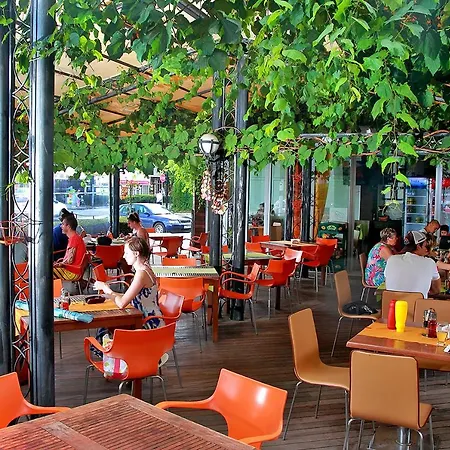 Апарт-готель Favorit Сонячний Берег