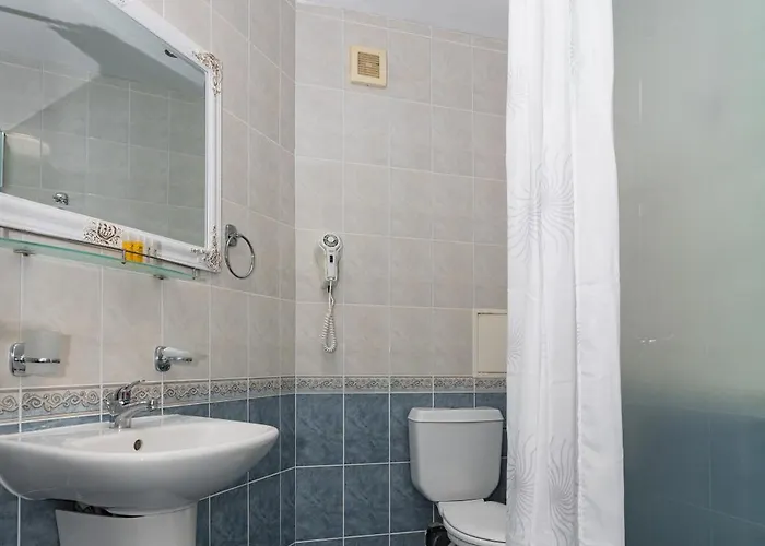 Favorit Апарт-отель 3*