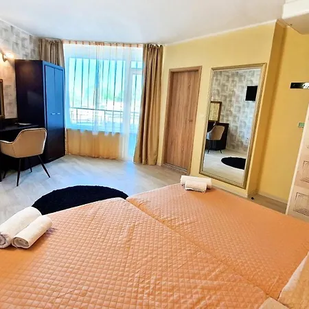 Favorit Aparthotel Sunny Beach