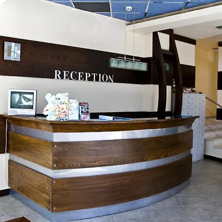 Aparthotel Favorit 3*